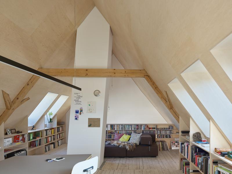 ARSP - Villa-Fleisch: Studio Dachgeschoss