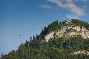 ARSP - Panoramarestaurant Karren: Blick zur Bergstation