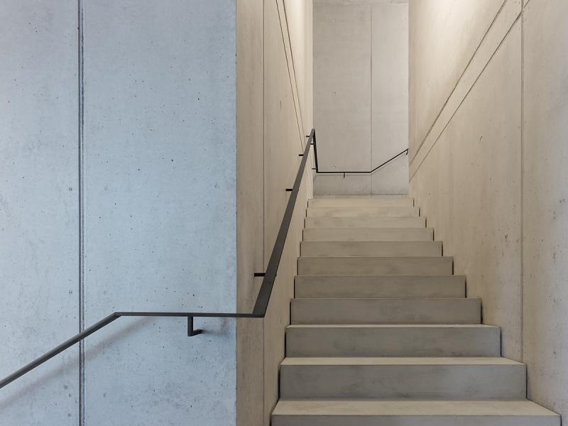 ARSP - Haus-Immler-Hard: Treppenaufgang zum Loft
